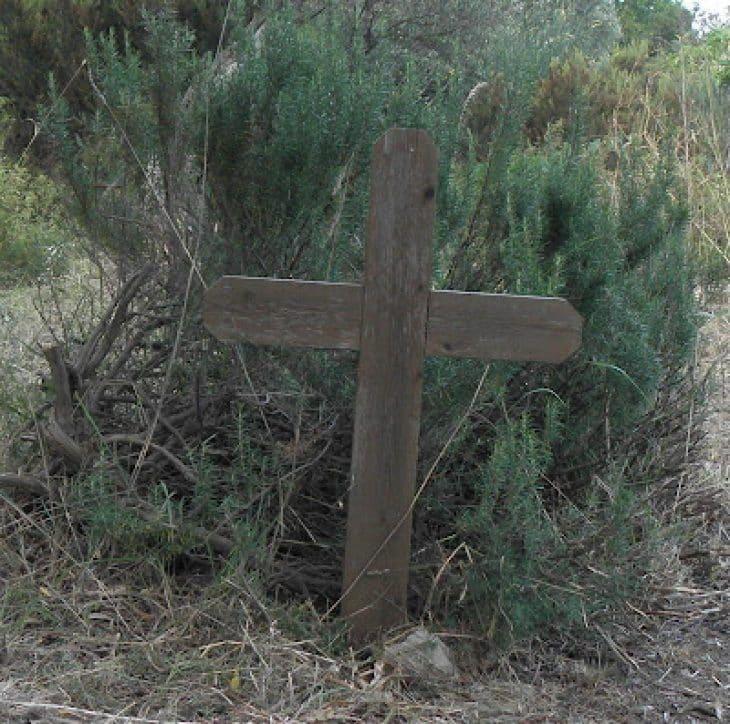Σπάνιες εικόνες: Αυτό ήταν το κελί του Αγίου Παϊσίου στον Τίμιο Σταυρό – Φωτογραφίες από το εσωτερικό του 4 05 730x724 1 730x724 1