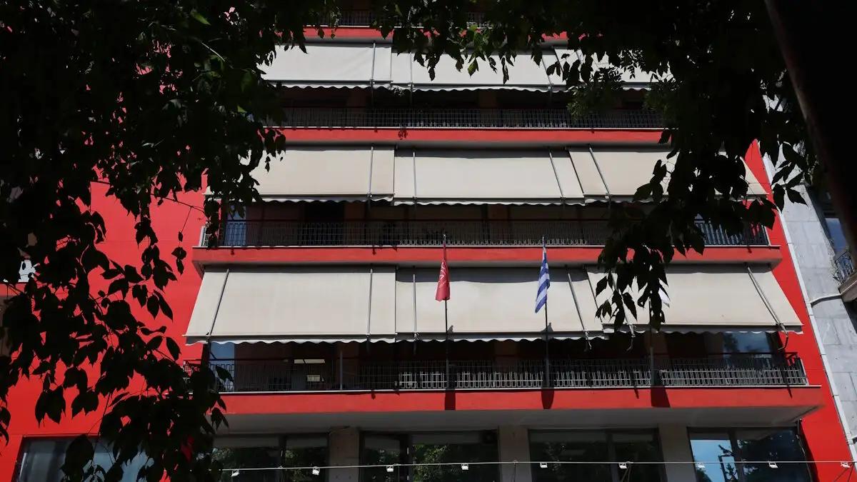 Η Νεολαία ΣΥΡΙΖΑ προτείνει να μην κατέβει το κόμμα στις εκλογές και να στηρίξει Αλέξη Τσίπρα - Ζητά δημοψήφισμα 1 syriza 12072026 1200x675 1