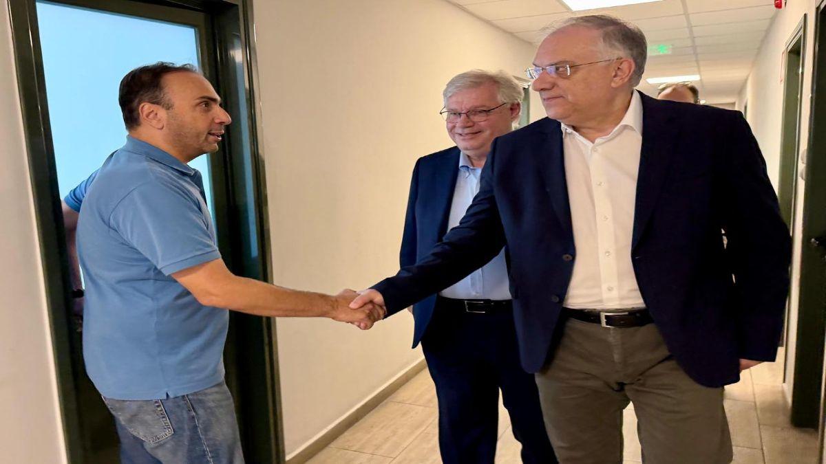Θεοδωρικάκος: «Η ελληνική βιομηχανία αποκτά δύναμη, παραγωγικότητα και ανταγωνιστικότητα»