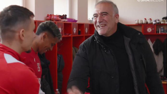 Ο άνθρωπος που... φτιάχνει παίκτες εκατομμυρίων έρχεται στον Ολυμπιακό!