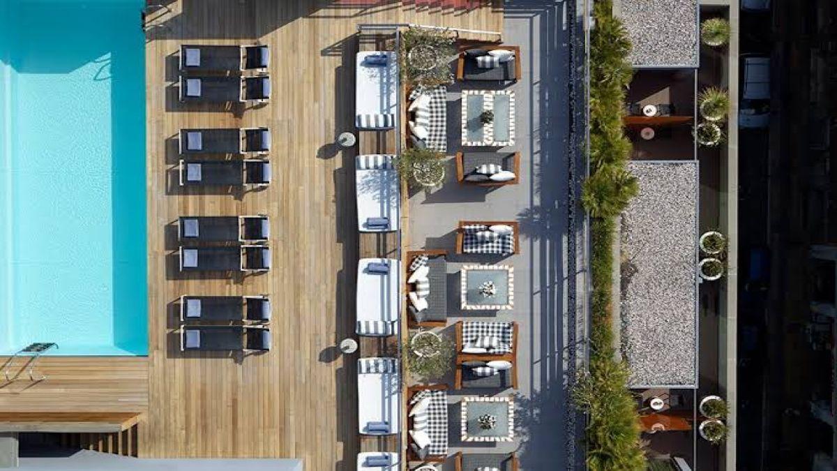 Από το Hilton έως το Novotel: Πού θα κάνετε την επόμενη βουτιά σας στην Αθήνα