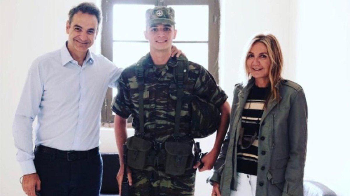 Κωνσταντίνος Μητσοτάκης: Ποιος είναι ο 28χρονος γιος του Κυριάκου - Οι σπουδές στις ΗΠΑ, οι αντιδράσεις και ο γάμος με την Σάκκαρη 2 konstantinos mitsotakis fantaros