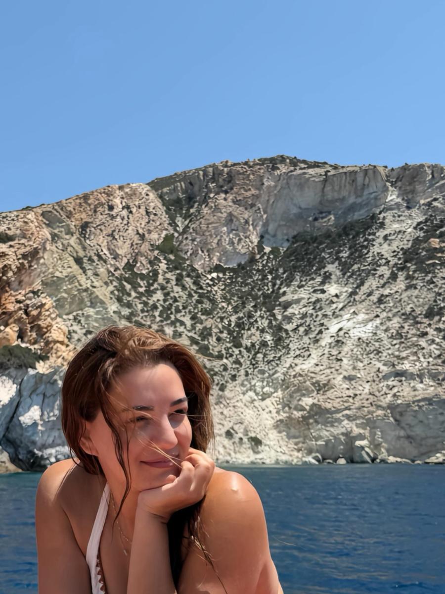 Εντυπωσιάζει η Ελίνα Παπίλα: Η εντυπωσιακή εμφάνιση με μαγιό – Όπως δεν την έχετε ξαναδεί 3 3 38 scaled