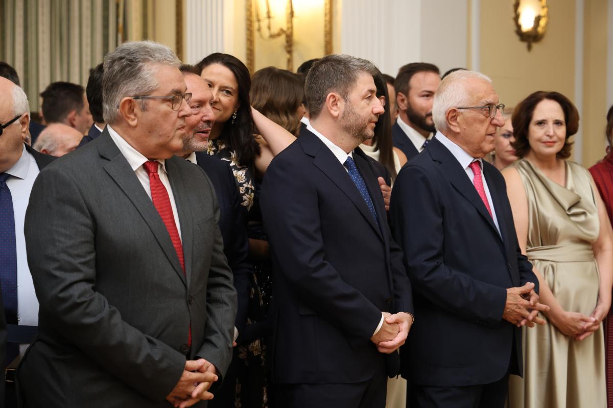 Έδωσε μαθήματα στυλη Μιμή Ντενίση - Ποια πρόσωπα έδωσαν το «παρών» στη Δεξίωση για την αποκατάσταση της Δημοκρατίας 5 7040857