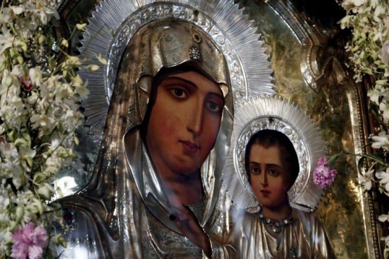 «Τpέμει» η γη από την προφητεία του Αγίου Παϊσίου: «Όποιος στα χέρια του κρατεί λουλούδια για την Παναγία…» 3 agios paisios panagia 2