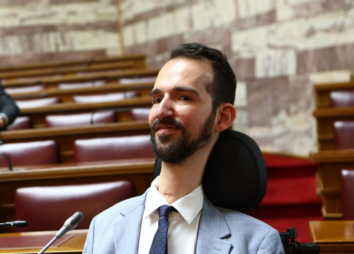 Στο νοσοκομείο ο Στέλιος Κυμπουρόπουλος μετά από πτώση από το αμαξίδιο του 1 kimpouropoulos scaled e1785436576238