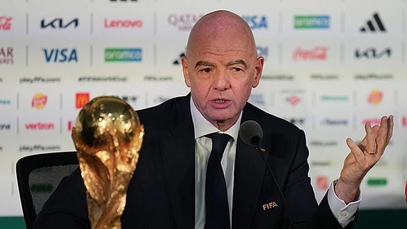 Υπό διάλυση η FIFA του Ινφαντίνο - Παραιτήθηκε κορυφαίος σύμβουλος