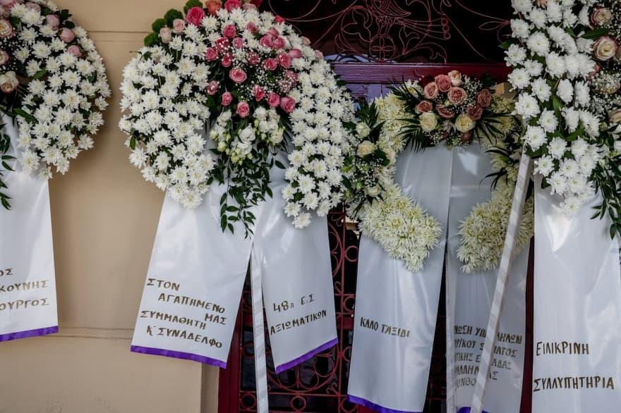 Κλαίει το Αγρίνιο για τον άτυχο 27χρονο πυροσβέστη: Θρήνος στην κηδεία του Κωνσταντίνου Λαιμοδέτη-Με τιμές ήρωα το τελευταίο αντίο 3 4 53