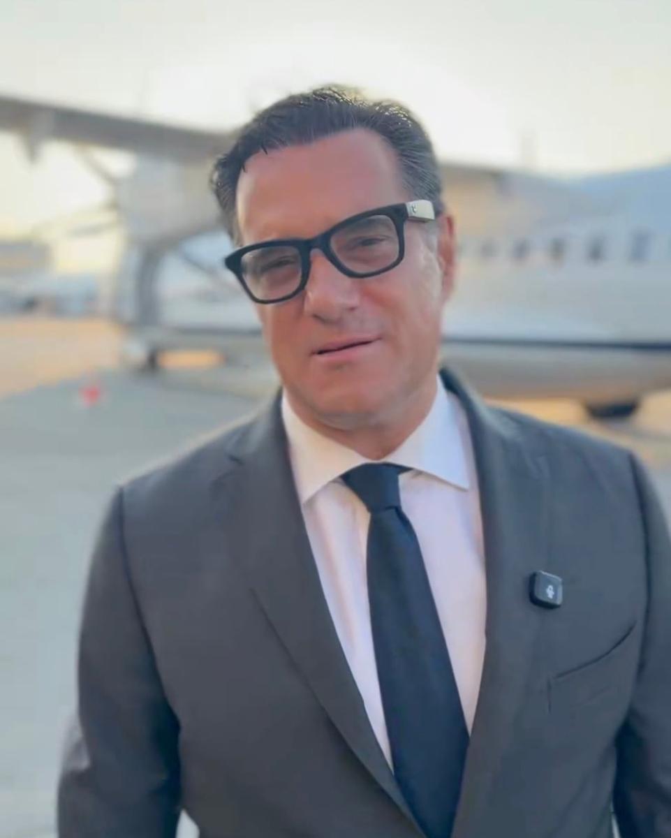 Άδωνις: «Από εδώ και μπρος θα φοράω τα γυαλιά μου και όποιος θέλει ας με βρίσει, ας με φτύσει. Θα καταγράφεται» 2 stigmiotypo othonis 2026 07 30 23.33.20