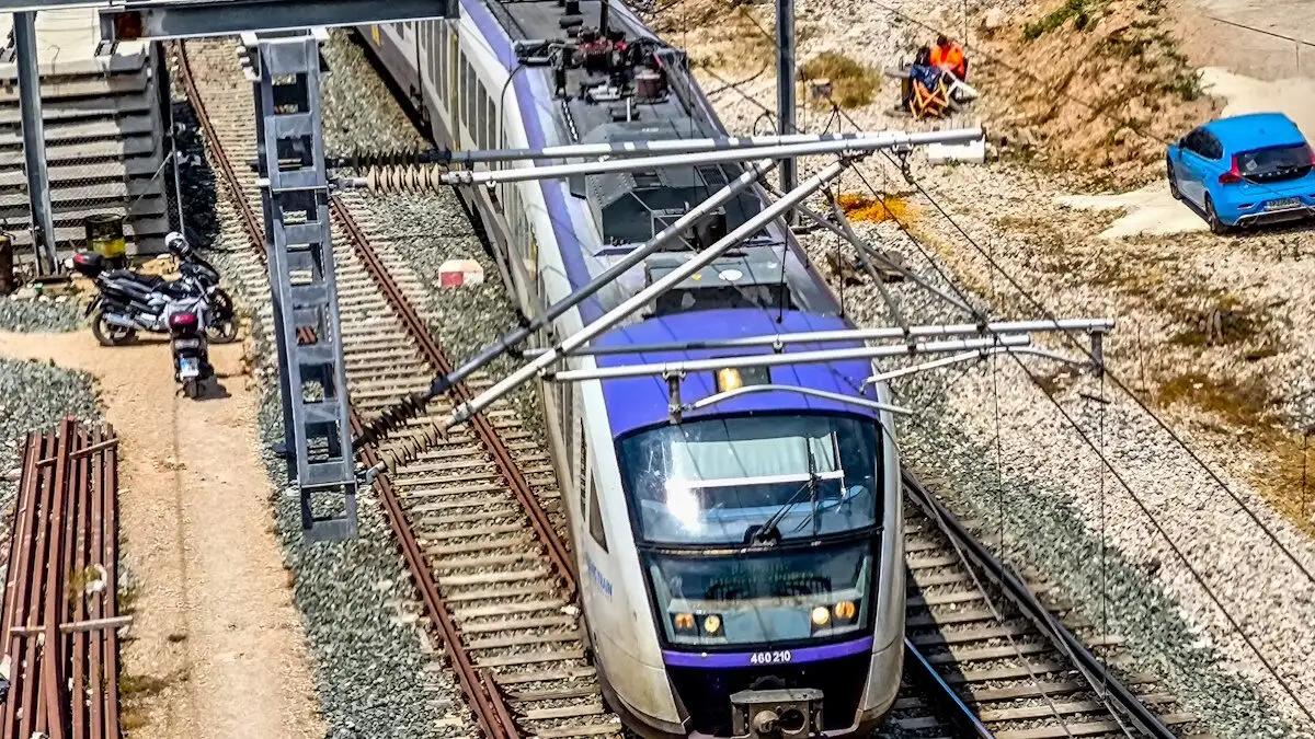 Τραγικό δυστύχημα στα Μέγαρα – Αμαξοστοιχία παρέσυρε γυναίκα 1 proastiakos 1200x675 1
