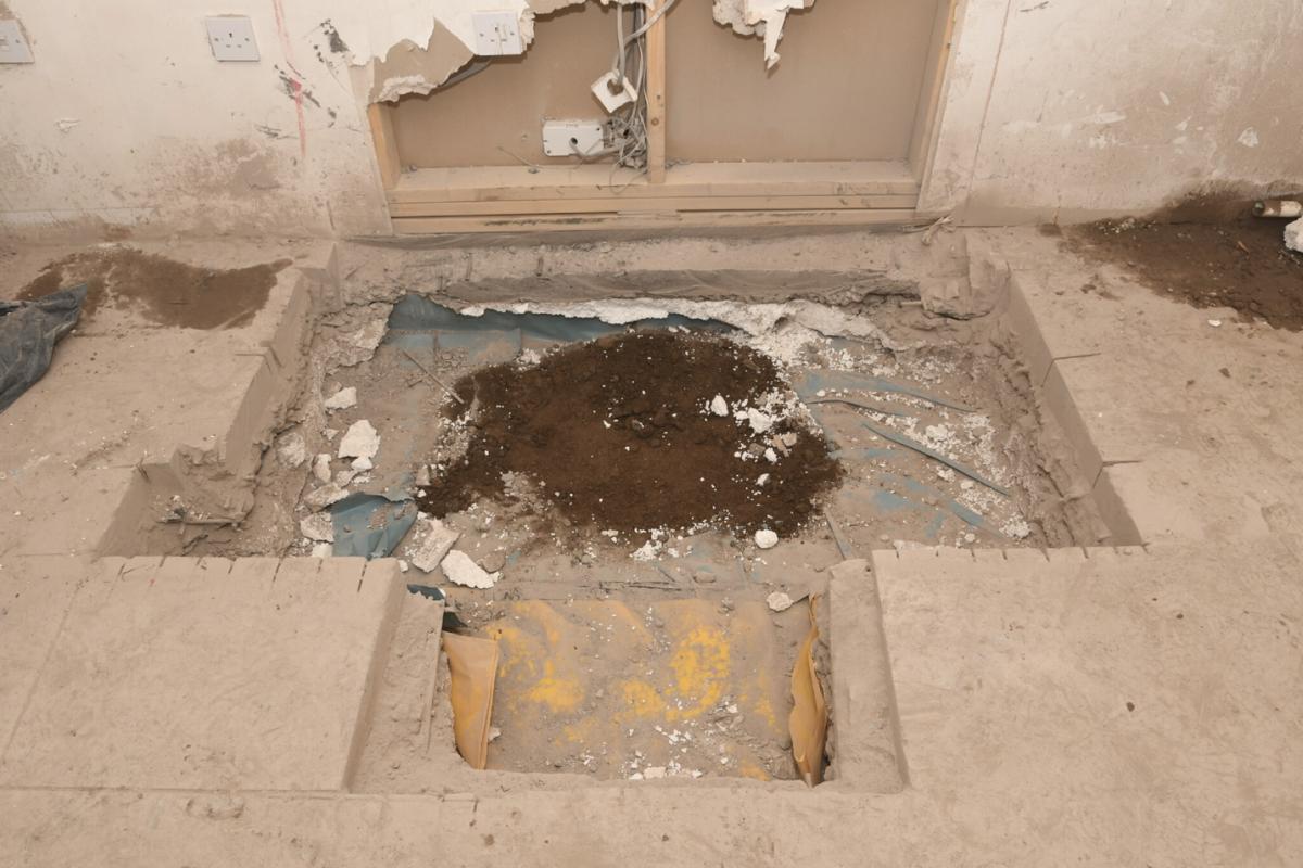 Φρικτή δολοφονία 25χρονης και της δίχρονης κόρης της: «Αναζητούσε μια καλύτερη ζωή, αλλά βρέθηκε στο σπίτι του τρόμου» 5 lured house horrors monster abused 1098649042