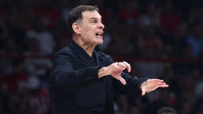 Έκοψε τεράστιο όνομα NBAer ο Μπαρτζώκας - Νέα δεδομένα για Γκιλ και Χεζόνια