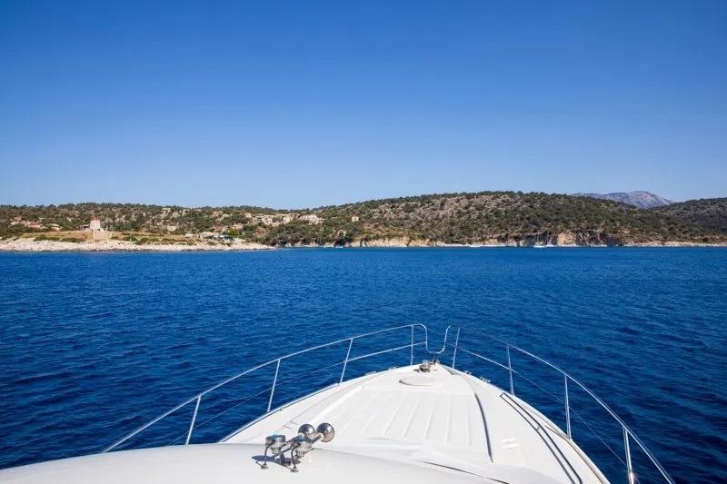 Εισιτήριο με 3 εuρώ φαγητό με 10 εuρώ: Το νησί – θαύμα που επιλέγουν όσοι προτιμούν φθηνές κι ανέμελες διακοπές 1 kastos 12