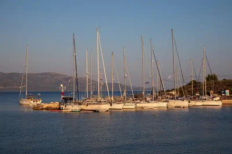 Εισιτήριο με 3 εuρώ φαγητό με 10 εuρώ: Το νησί – θαύμα που επιλέγουν όσοι προτιμούν φθηνές κι ανέμελες διακοπές 2 kastos 11