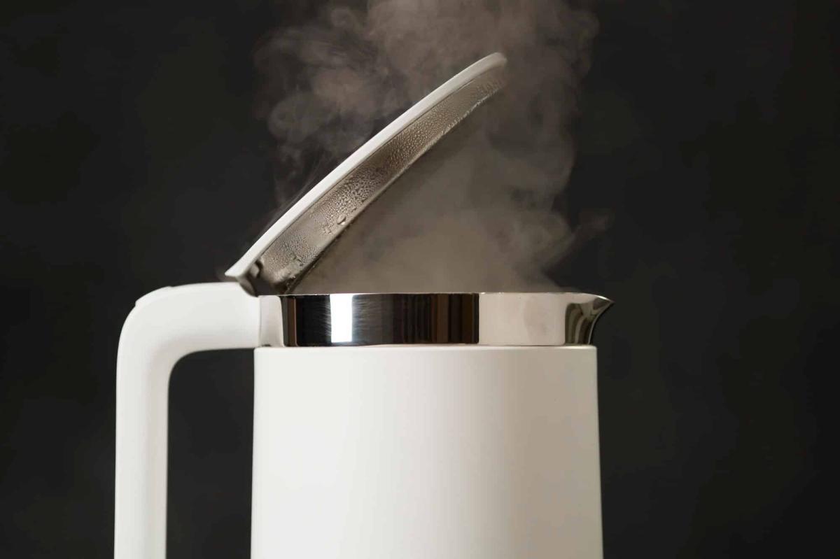 still life hot water composition 23 2149055833