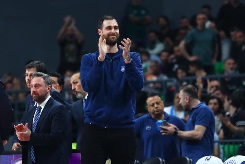 Σοκ στην Εφές με Παπαγιάννη: Δύσκολη η επιστροφή του!
