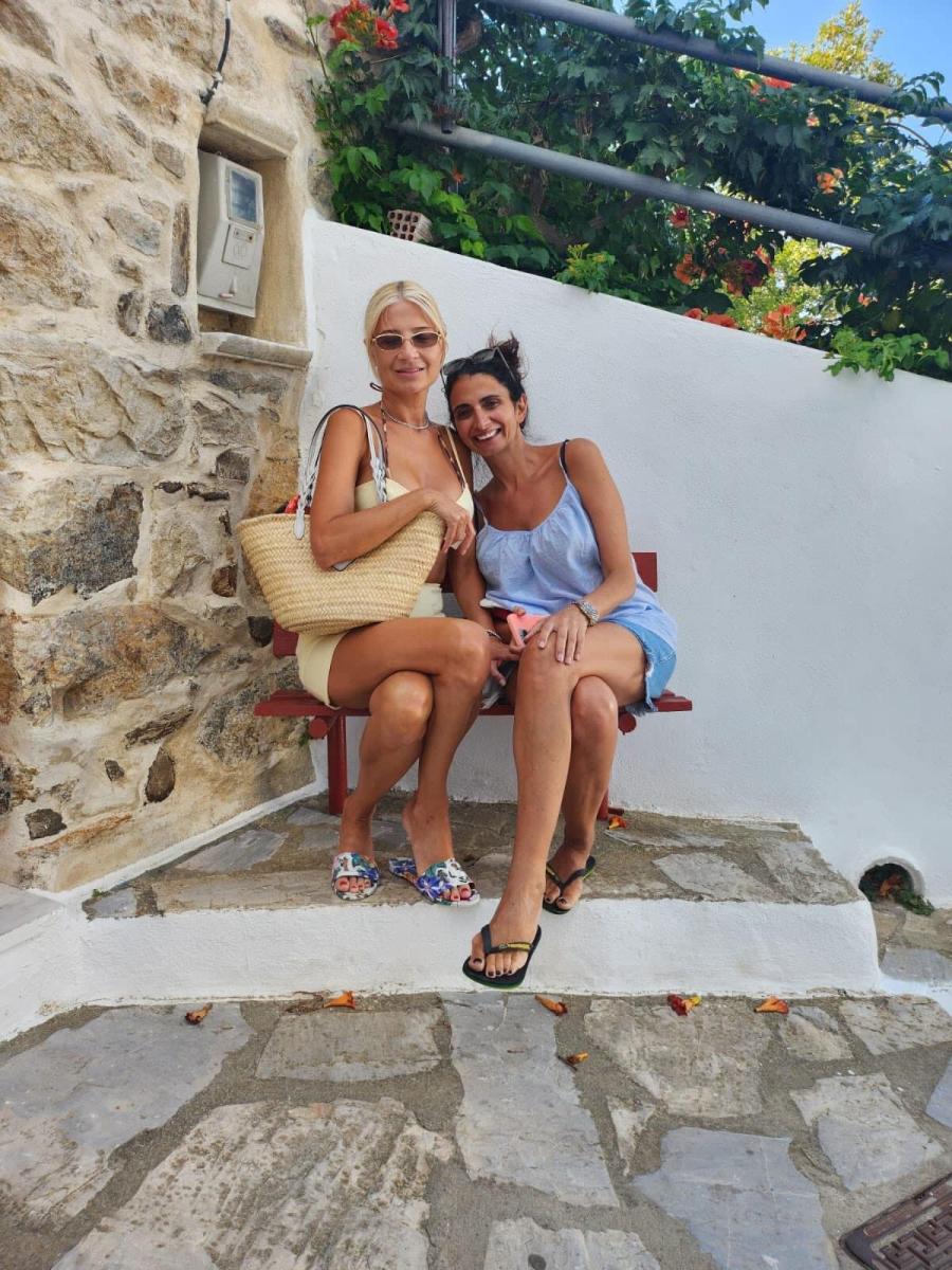 Θλιμμένη και μόνη στη Νάξο η Σκορδά: Γιατί ακυρώθηκε επ αόριστον ο γάμος με τον Αλέξανδρο - Τα νέα δεδομένα στη ζωή της 2 11 5