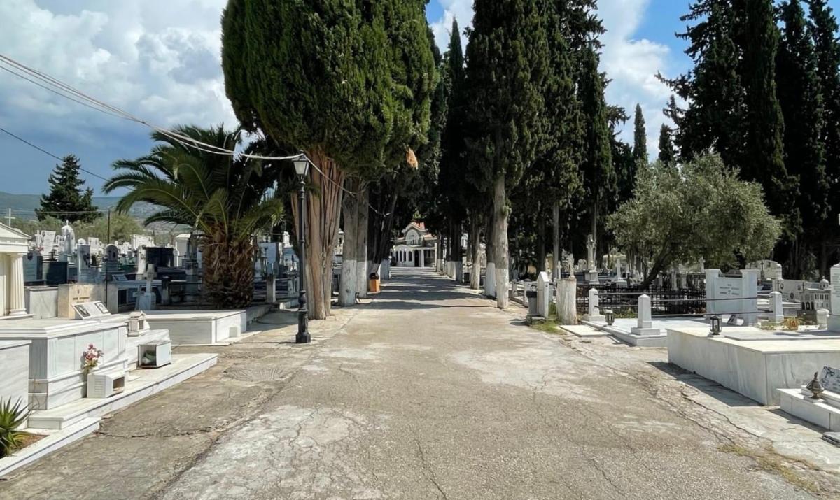 «Που είναι το παιδί μου;»: Οι δραματικές στιγμές μητέρας πάνω από τον τάφο του 24χρονου γιου της 3 stigmiotypo othonis 2026 08 16 22.52.09