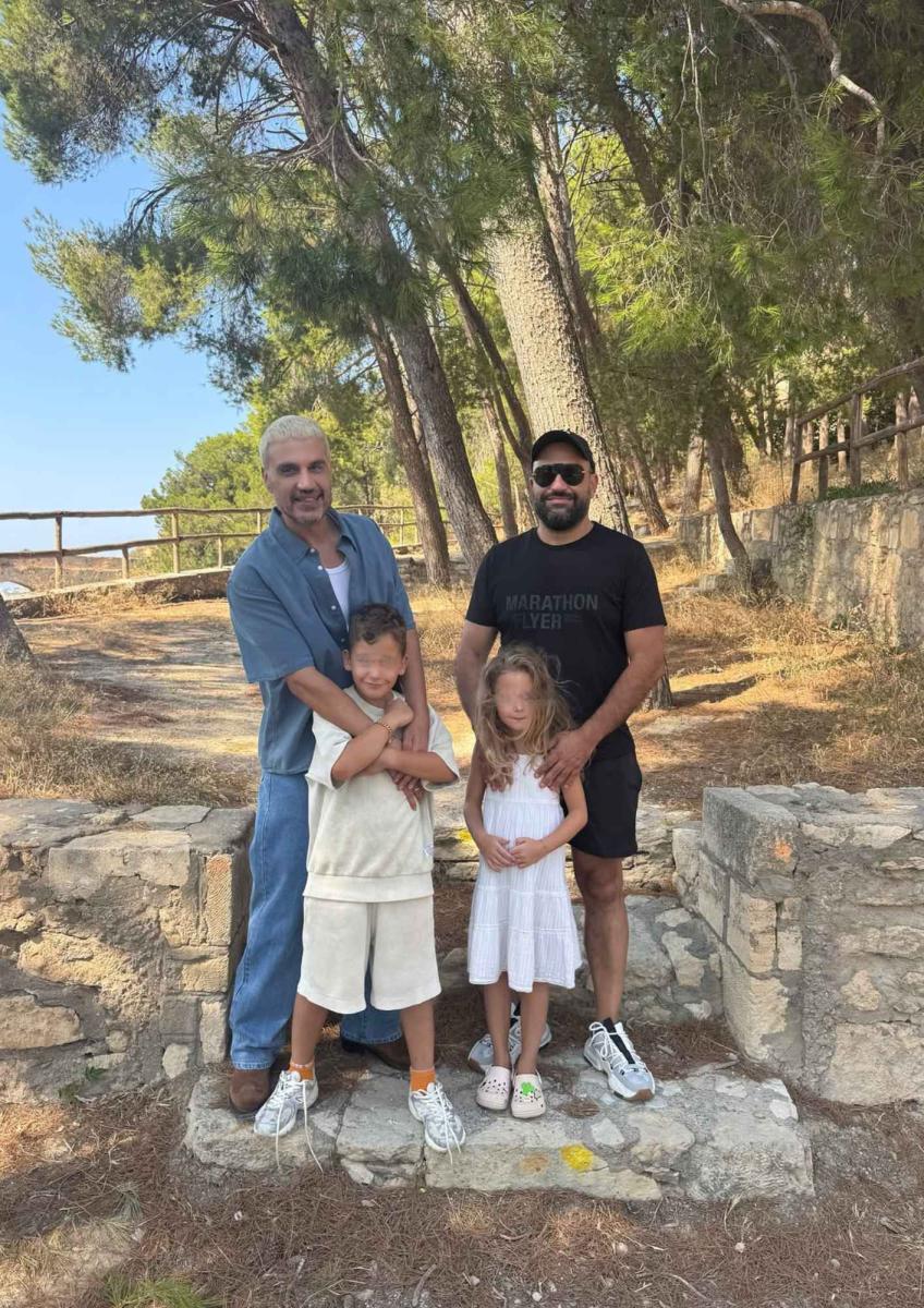 Παντελής Τουτουντζής: Με τα παιδιά του στην παραλία – Η οικογένεια που δημιούργησε με τον Νάσο Τσιβγούλη 3 pantelis toutountzis paidia paralia 7