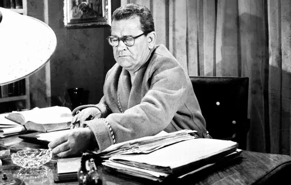 Η τραγική ιστορία της ζωής του πασίγνωστου Έλληνα ηθοποιού – Έθαψαν ζωντανή την 12χρονη κόρη του στον σεισμό του ’56 στη Σαντορίνη 1 pantelis zerbos2