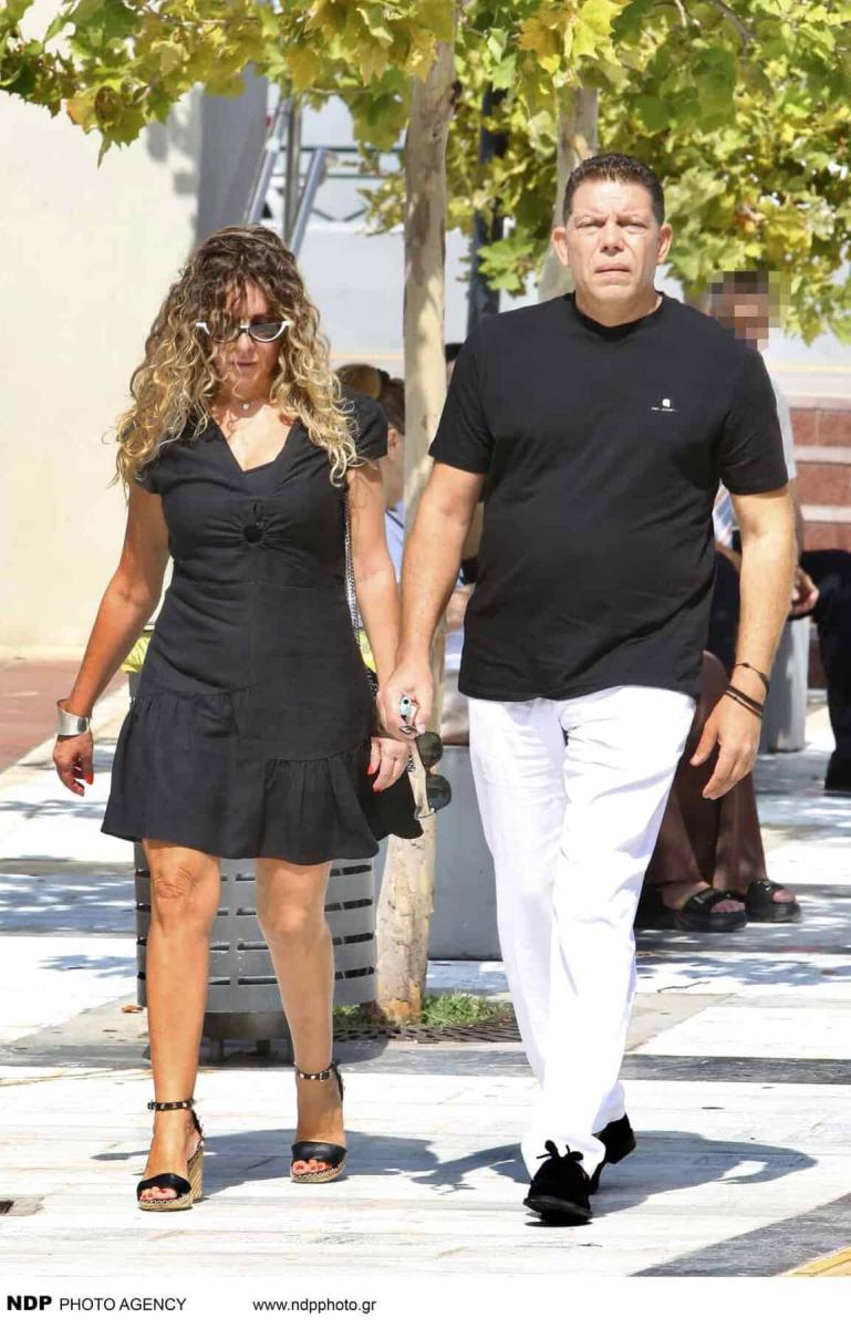 Εξαφανισμένα τα μεγάλα ονόματα από την κηδεία του Κόκοτα: Ούτε Βίσση, ούτε Βανδή πάτησαν το πόδι τους - Ποιοι έδωσαν το παρόν στο τελευταίο αντίο 6 kidiakokota4