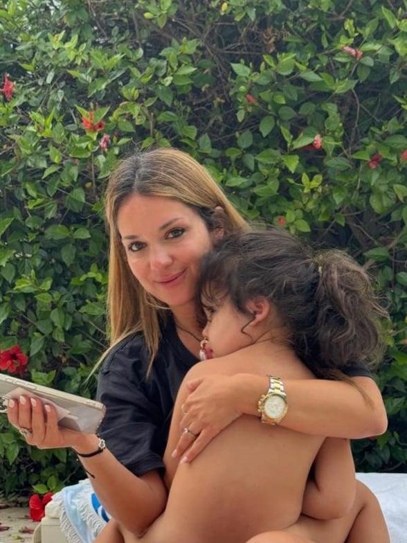 Άγγελος Χαριστέας: Οικογενειακές στιγμές από τις καλοκαιρινές διακοπές του – Οι σπάνιες φωτογραφίες που μοιράστηκε 9 18 2