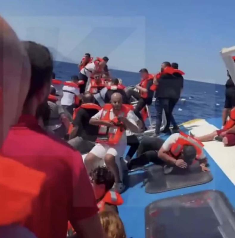 Βυθίστηκε σκάφος με 279 επιβαίνοντες στην κατεχόμενη Κερύνεια - Mεγάλη επιχείρηση διάσωσης και αναφορές για τραυματίες 1 stigmiotypo othonis 2026 08 30 14.52.00