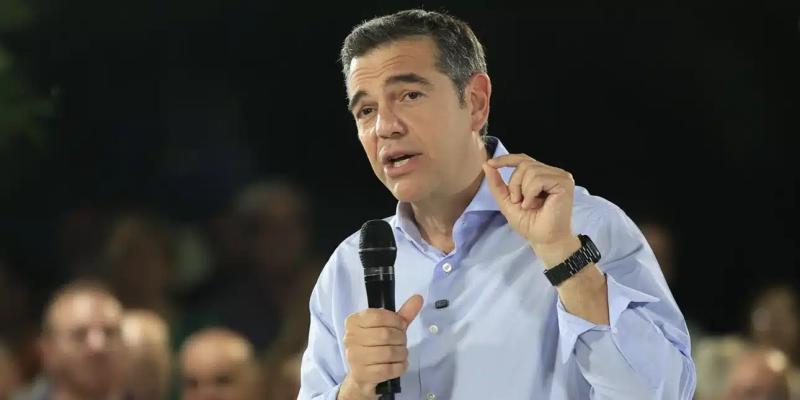 Τσίπρας: «Η ΕΛΑΣ γεννήθηκε για να επανιδρύσει μια ισχυρή προοδευτική παράταξη» 2 tsipras elas kokkinia.jpg