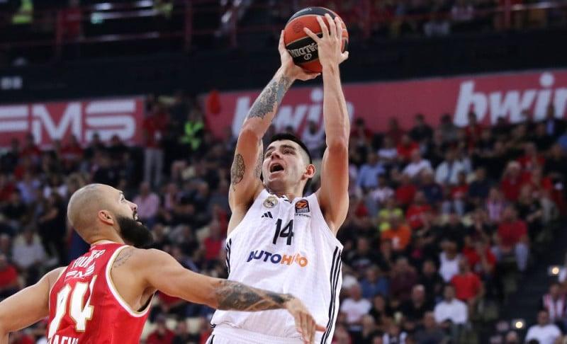 "Πονοκέφαλος" στη Ρεάλ - Εξάρθρωση ώμου ο Ντεκ