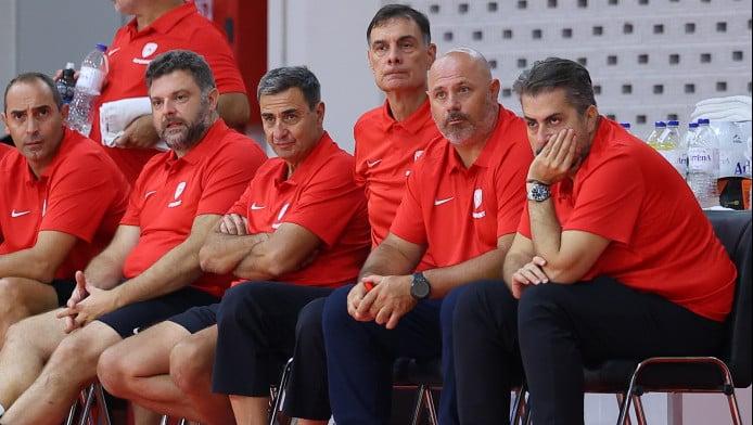 "Σκάει" αποχώρηση στον Ολυμπιακό - Έμεινε εκτός αποστολής για το φιλικό!