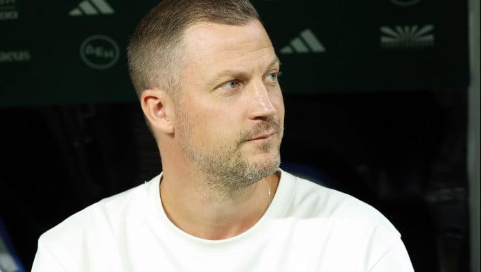 Έβαλε τη... μικτή κόσμου να κερδίσει ομάδα Β Εθνικής και έπαιζε με σέντρες!