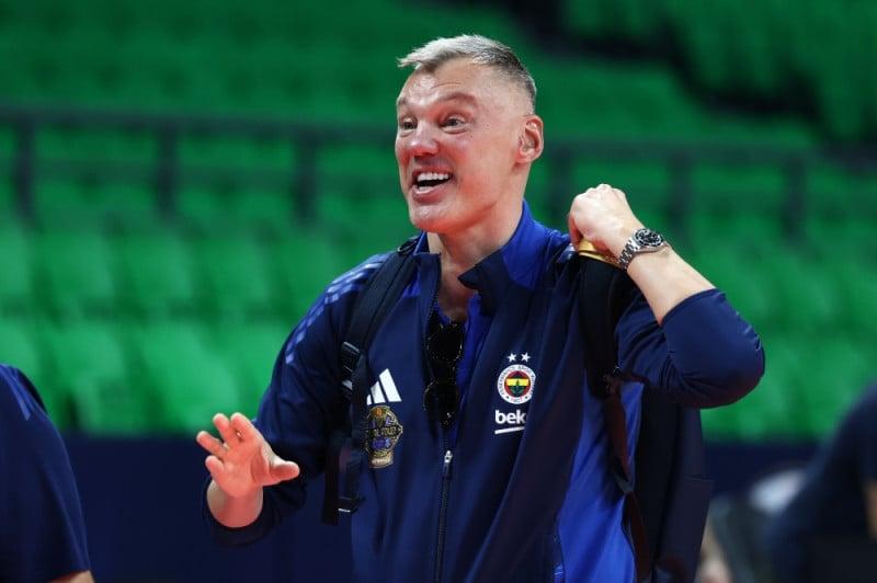 Οι «χρυσοί» κόουτς της EuroLeague - Πόσα παίρνουν Μπαρτζώκας και Ζοτς!