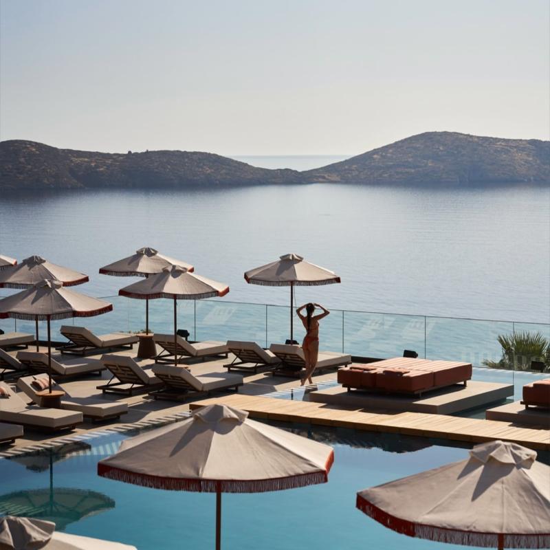 Στιγμές χαράς για τον Χριστόφορο Παπακαλιάτη - Διπλές δίδυμες βαφτίσεις για την οικογένεια του 14 14 1