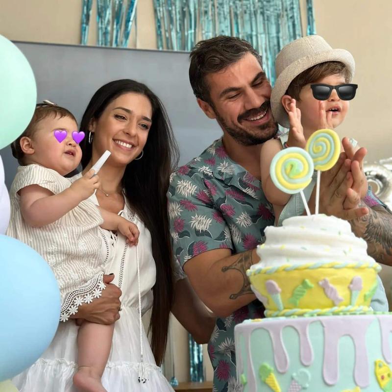 akis petretzikis 357638664 222097700228099 4774545335742630203 n