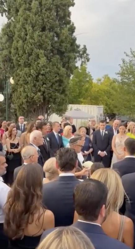 Με κουμπάρους τον Αργυρό και και τον Μελισσανίδη παντρεύτηκαν ο Στάθης Μπακάλης και η Μαριάννα Νικολαΐδου 2 stigmiotypo othonis 2026 09 13 03.17.23