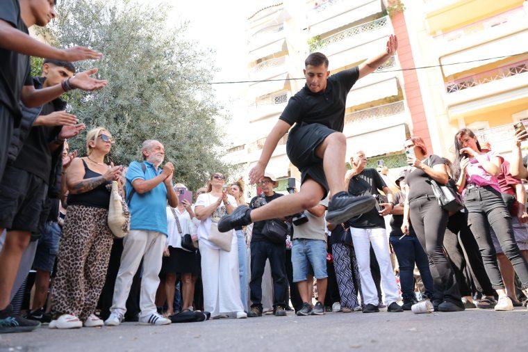 &Epsilon;&Xi;&Omicron;&Delta;&Iota;&Omicron;&Sigma; &Alpha;&Kappa;&Omicron;&Lambda;&Omicron;&Upsilon;&Theta;&Iota;&Alpha; &Tau;&Omicron;&Upsilon; &Tau;&Rho;&Alpha;&Gamma;&Omicron;&Upsilon;&Delta;&Iota;&Sigma;&Tau;&Eta; &Gamma;&Iota;&Omega;&Rho;&Gamma;&Omicron;&Upsilon; &Mu;&Alpha;&Zeta;&Omega;&Nu;&Alpha;&Kappa;&Eta;