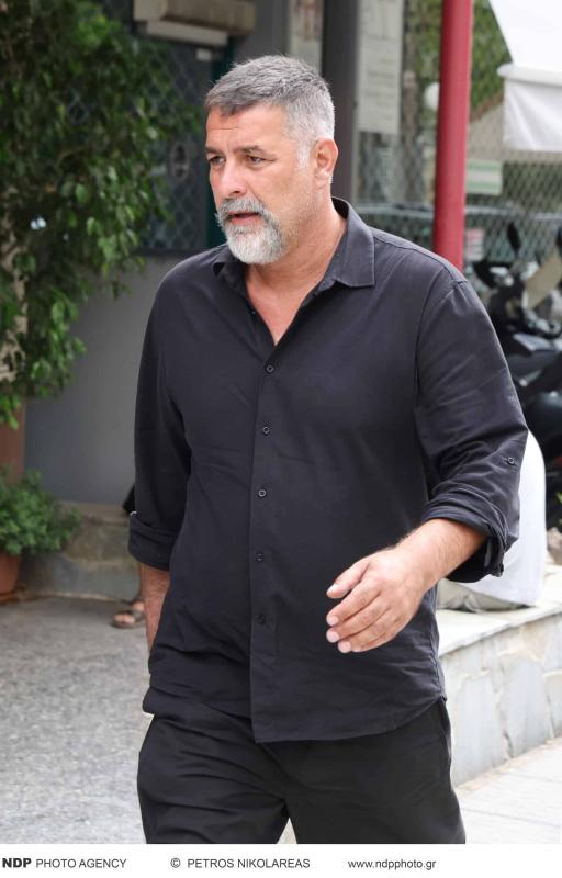 Γιώργος Μαζωνάκης: Οι ηχηρές απουσίες από την κηδεία του – Γιατί δεν πάτησαν Ρέμος, Μενεγάκη, Βανδή και άλλοι 2 2 43 scaled