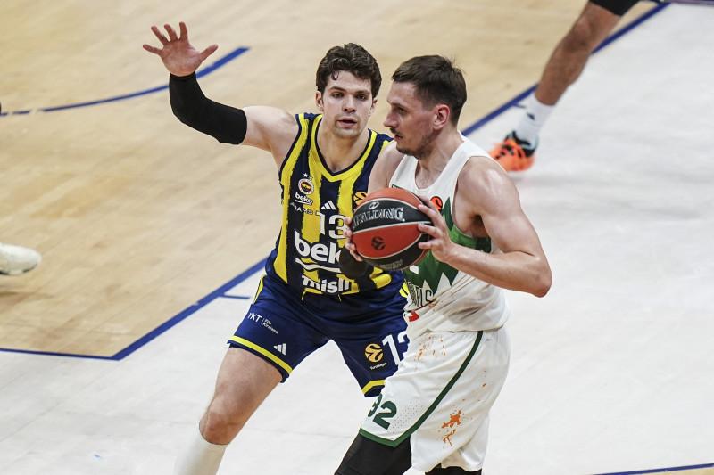 Βαριά καμπάνα από Euroleague σε Ζαλγκίρις λόγω Ολυμπιακού 